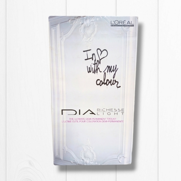 L'Oreal Professionnel DIARichesse 2x Ammonia-Free 7.24/7VC Pearly Butterscotch - Picture 15 of 16